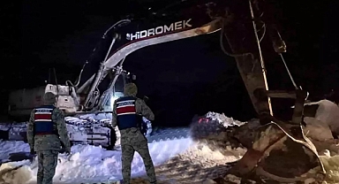 Erzurum'da İzinsiz Kazı Yapan 8 Kişi Yakalandı