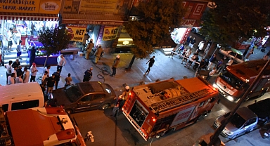 Esenler'de Mağaza Yandı, Büyük Maddi Hasar Var, Polis Sabotaj Şüphesini Değerlendiriyor