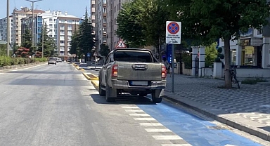 Eskişehir'de Bisiklet Yolları İşgal Ediliyor..!