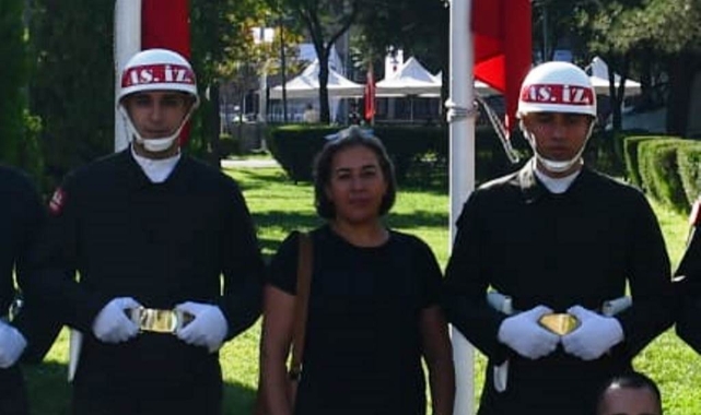 Diyarbakır'daki 30 Ağustos Kutlamalarında Duygusal Bir Anne-Oğul Buluşması Gerçekleşti