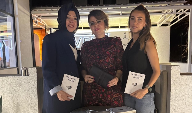 Özlem Artoksi'nin, ‘Mor Menekşe Konağı’ Romanı İçin İmza Günü Düzenlendi