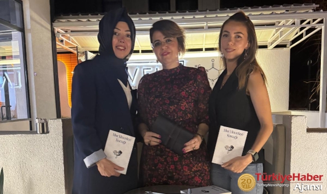 Özlem Artoksi'nin, ‘Mor Menekşe Konağı’ Romanı İçin İmza Günü Düzenlendi