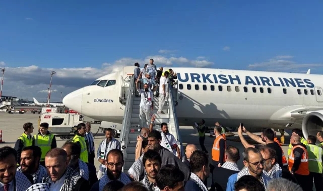 Küresel Sumud Filosu aktivistleri İstanbul'a döndü! Bakanlardan 'hoş geldiniz' mesajı