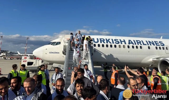 Küresel Sumud Filosu aktivistleri İstanbul'a döndü! Bakanlardan 'hoş geldiniz' mesajı