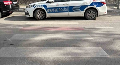 Yaya Yoluna Ekip Otosunu Park Eden Polis Memuruna Ceza Kesildi