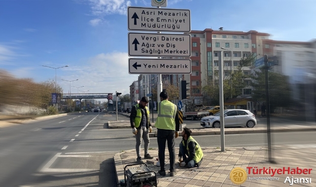 Belediye Ekipleri Trafik Güvenliği İçin Yoğun Çalışıyor..!