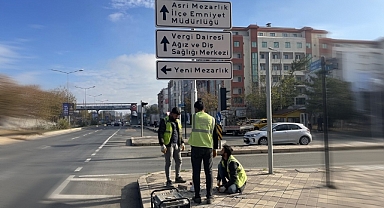Belediye Ekipleri Trafik Güvenliği İçin Yoğun Çalışıyor..!