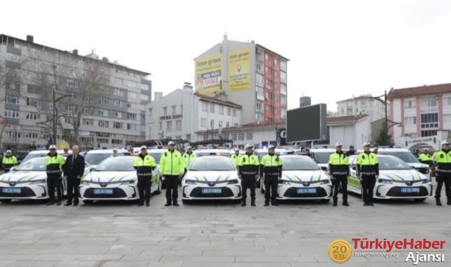 Kütahya'da Güvenlik Kuvvetlerine Törenle 78 Araç Teslim Edildi