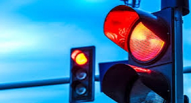 Trafikte Yayalar Kuralları Pek Umursamıyor..!