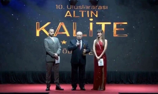 Yılın En Başarılı Hukuk Adamı Ödülü Ünlü Ceza Avukatı Zeki Bulgan'a Verildi.