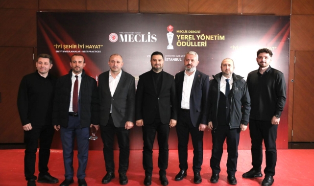 Kâğıthane Belediyesi’ne yerel yönetimlerden anlamlı ödül