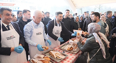 Kâğıthane'de Geleneksel Balık Ekmek Festivaline Yoğun İlgi