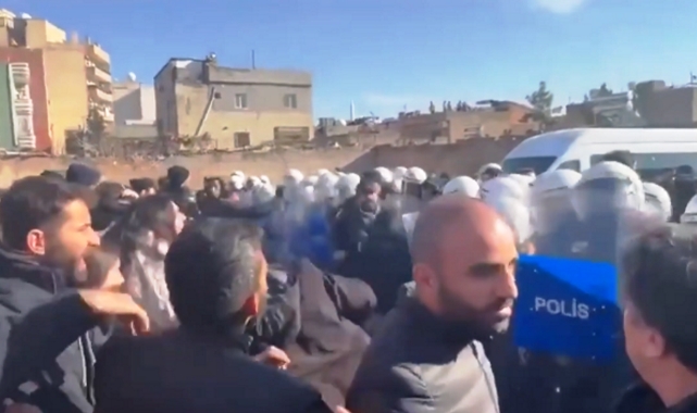 Nusaybin'de bir grup DEM Partili, sınır hattına yürümek istedi