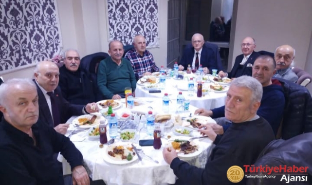 Emekli Polisler Yemekte Buluştu