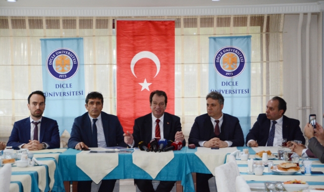 Rektör Eronat, ulusal basın temsilcileriyle bir araya geldi