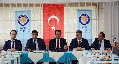 Rektör Eronat, ulusal basın temsilcileriyle bir araya geldi