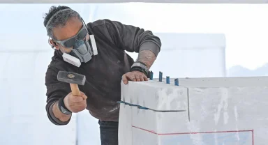 Marble İzmir’de mermer sanata dönüşüyor