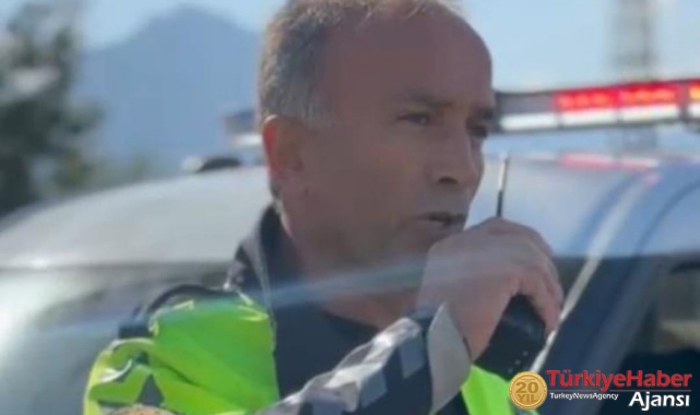 28 Yıllık Polis Memuru, Mesleğine Telsiz Anonsuyla Veda Etti