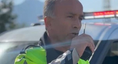 28 Yıllık Polis Memuru, Mesleğine Telsiz Anonsuyla Veda Etti