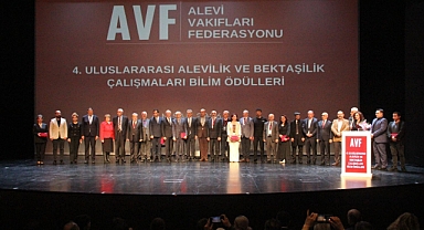 4. Uluslararası Alevilik ve Bektaşilik Çalışmaları Bilim Ödülleri Sahiplerine verildi