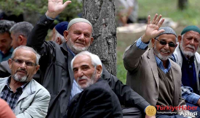 Emekliye Seyyanen Zam Veya Refah Payı Verilecek Mi?