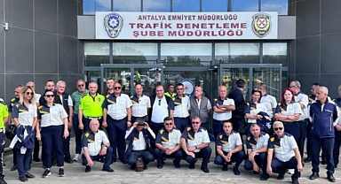 Trafik Kazalarının Önlenmesi İçin Sürücülere Bilgilendirme 