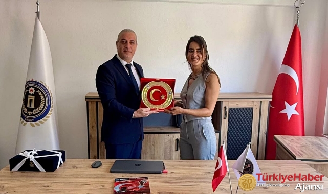 EMŞAV İlçe Başkanı Fatma Soral'a 