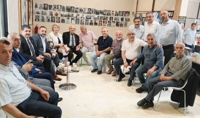 Erzurum'un Kültür Hafızası İstanbul'a Taşındı: Vehip Atalay Kültürsarayı Tanıtım Günleri'ne Damga Vurdu