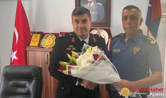 Jandarma Komutanı Gökboğa'ya Kutlama Ziyareti 