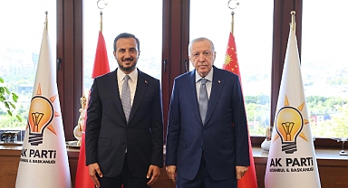 Cumhurbaşkanı Erdoğan, AK Parti İstanbul İl Başkanlığını ziyaret etti