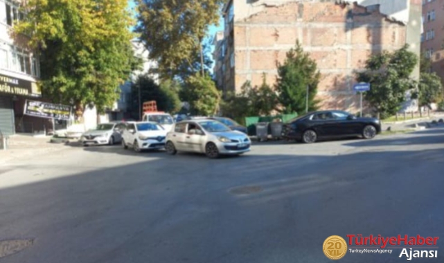 Bayrampaşa'da Bu Sokakta Araçların Tek Yön İhlali Var..!