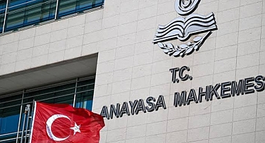 İkisi Emekli Partisi 26 Siyasi Parti Hakkında Suç Duyurusu