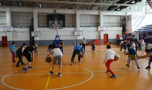 Kış Spor Okulları Çocukların Gelişimine Katkı Sağlıyor