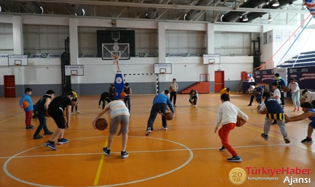 Kış Spor Okulları Çocukların Gelişimine Katkı Sağlıyor