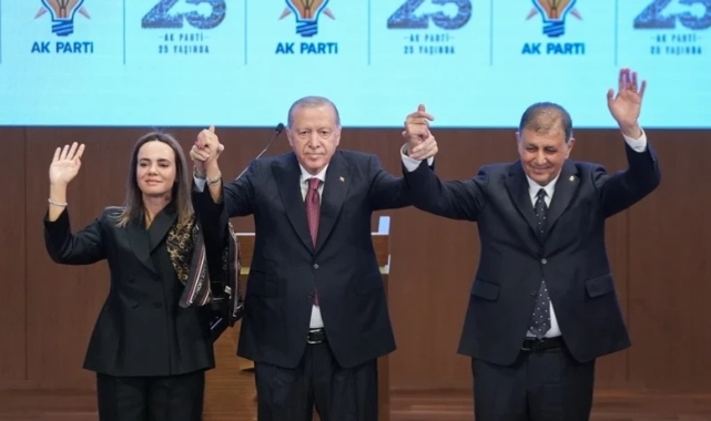 Türkiye ve Ege Siyasetinde Tarihi Kırılma: İzmir Büyükşehir Belediye Başkanı Cemil Tugay AK Parti'ye Katıldı