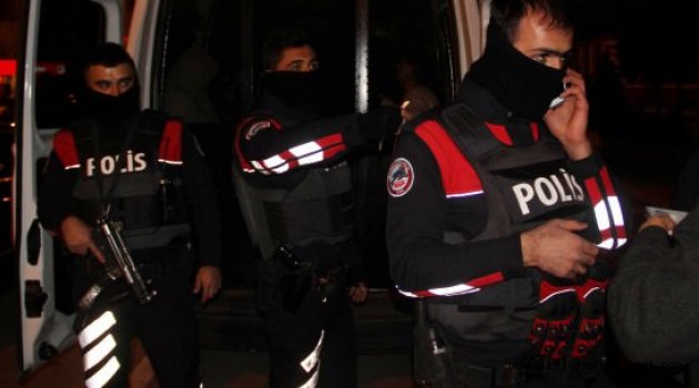 500 Polisle Düzenlenen Baskında 75 Gözaltı