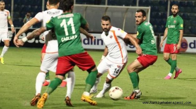 Adana Karşıyaka'yı Tek Golle Geçti