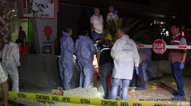 AK Parti İlçe Binasına Bombalı Saldırı