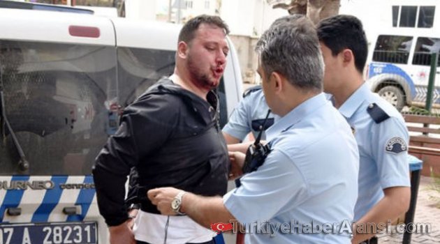 Antalya'da Bıçakla Kreşi Basan Baba Tutuklandı