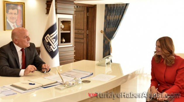Bakirov ve Paşayeva Başkan Sekmen’i Ziyaret Etti