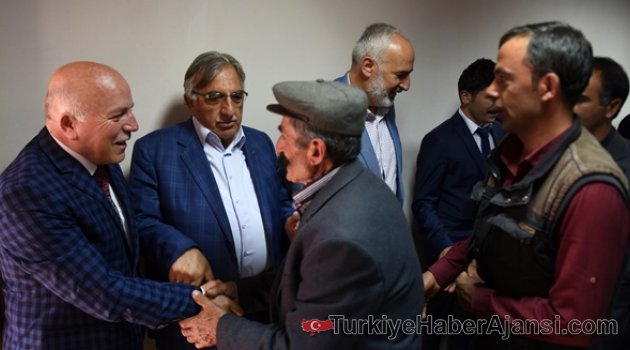 Başkan Sekmen Oltu’da Muhtarlarla Buluştu