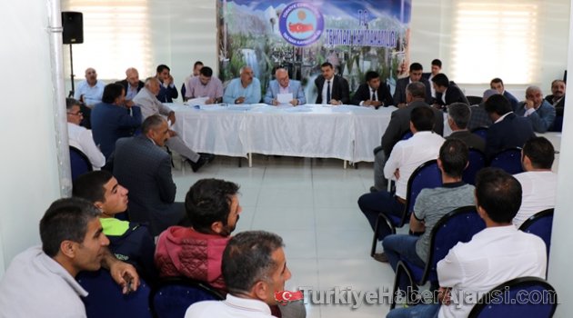 Başkan Sekmen Tekman’da Muhtarları Dinledi