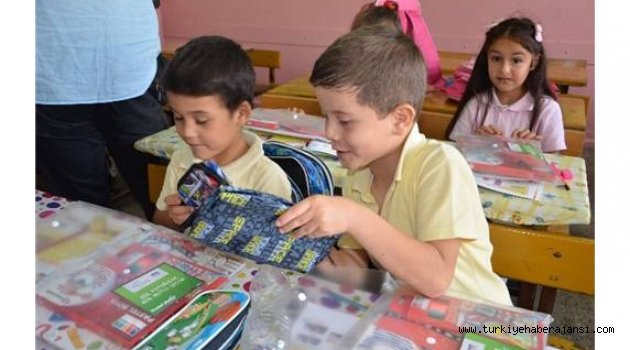 'Bir Fotoğraf Bir Mutlu Çocuk'