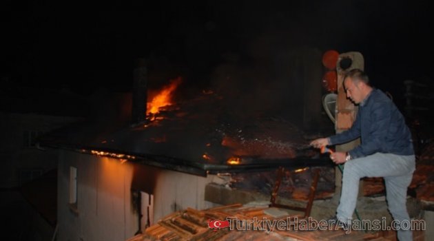 Burdur'da Ev Yangını