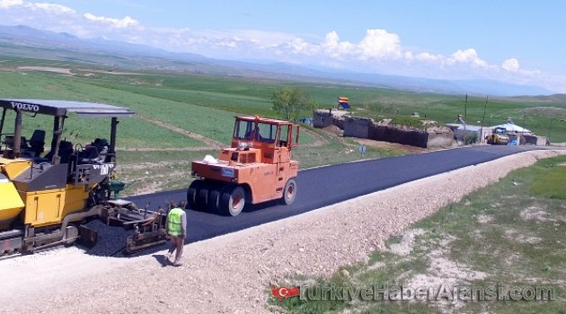 Büyükşehir Kırsala Bu Yıl 332 Bin 400 Ton Asfalt Dökecek