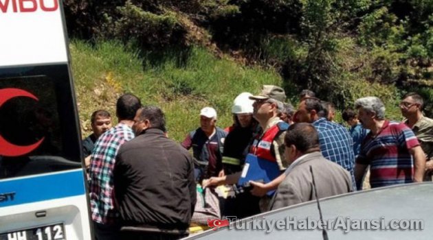 Cenaze Yolunda Feci Kaza! 3 Ölü, 1 Yaralı