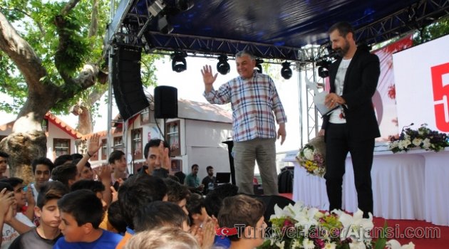 Derbentsporlu Minikler Antrenmana Kitap Okuyarak Başlıyor