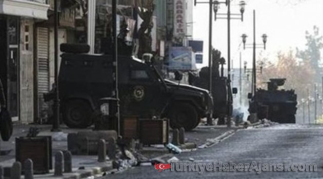 Diyarbakır'da 3 Ayrı İlçede Saldırı: 2 Şehit