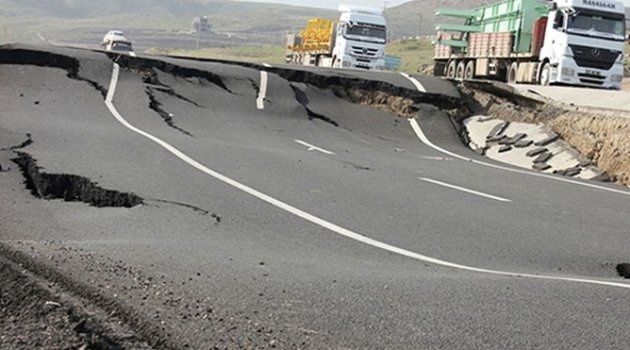 Duble Yollar Bir Bir Çöküyor