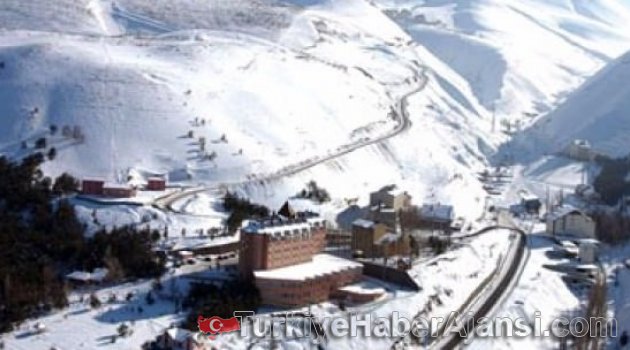 Erzurum'da Çığ Düştü: 1 Asker Yaralı